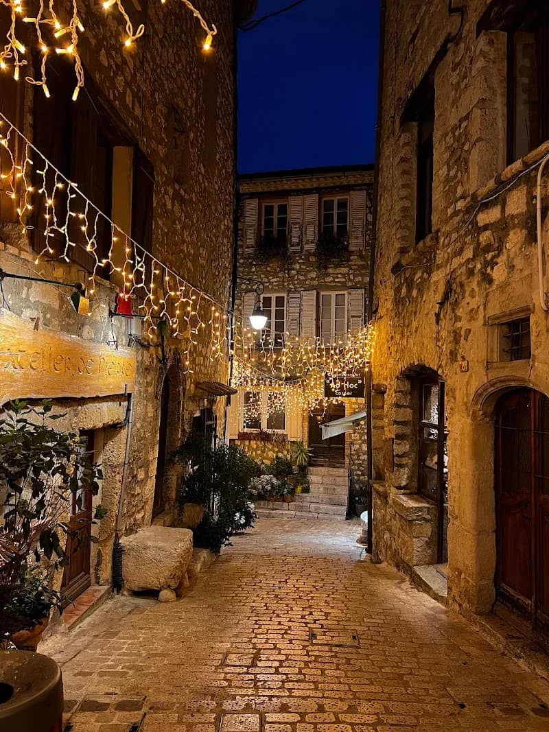 TOURRETTES SUR LOUP - CENTRE VILLAGE tourist attraction in Tourrettes-sur-Loup, PACA