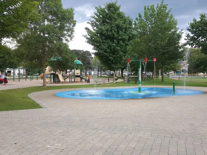 Town Park Aurora park in Aurora, ON