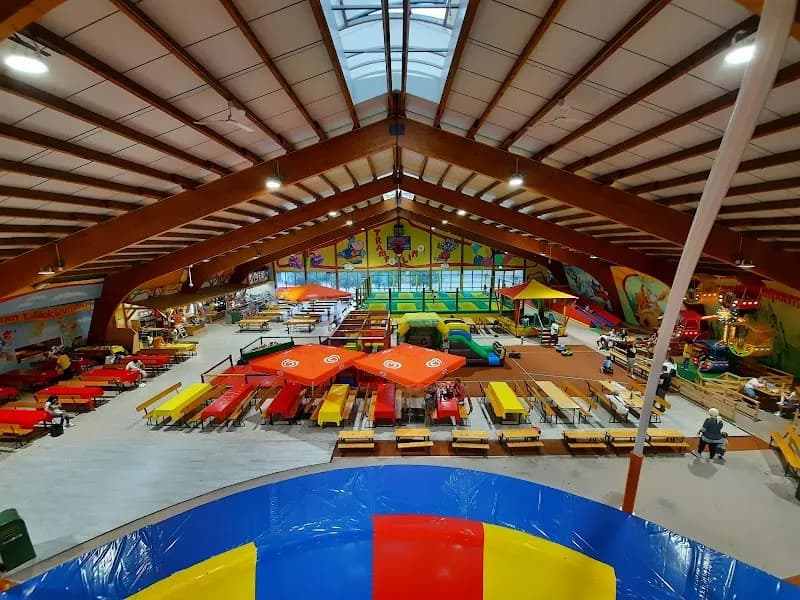 View of Trampolino Kinderparadies in Zurich, ZH
