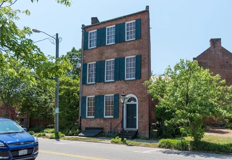 View of Trapezium House in Petersburg, VA