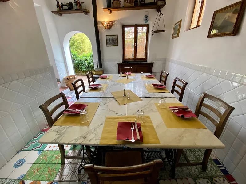 Trattoria del Pomo d'Oro restaurant in San Casciano in Val di Pesa, Tuscany