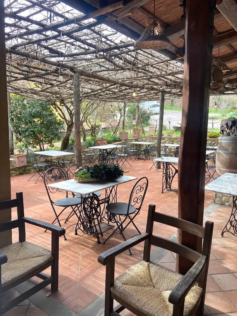 View of Trattoria del Pomo d'Oro in San Casciano in Val di Pesa, Tuscany