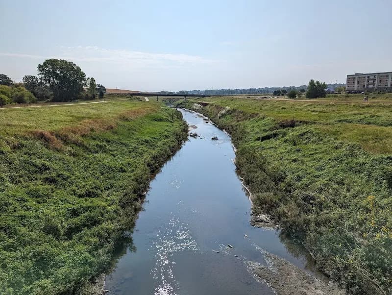 View of Twin Creek Trailhead in Bellevue, NE