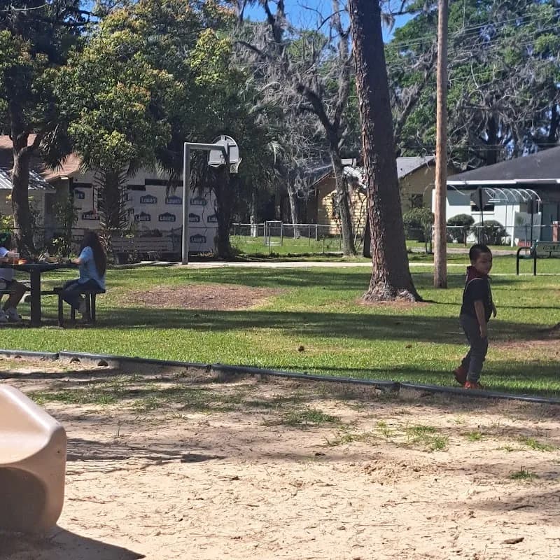 Wainwright Park park in Starke, FL