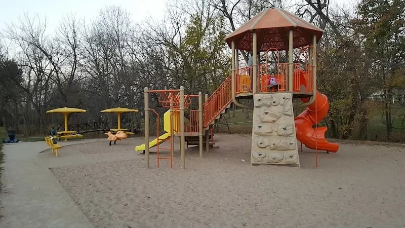 Walnut Grove Park city park in La Vista, NE