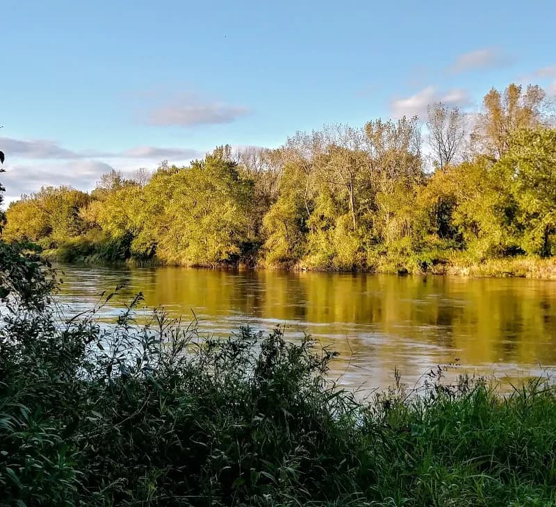 View of Walnut Woods State Park in Urbandale, IA