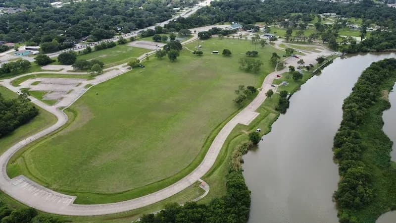 Walter Hall Park park in League City, TX