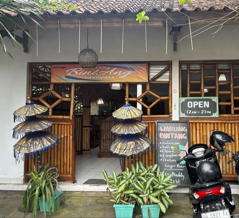 Warung Pantai Candidasa restaurant in Candidasa, Bali