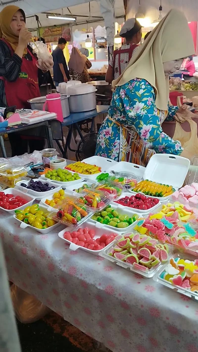 View of Wat Bot Khlong Market in Min Buri, BKK