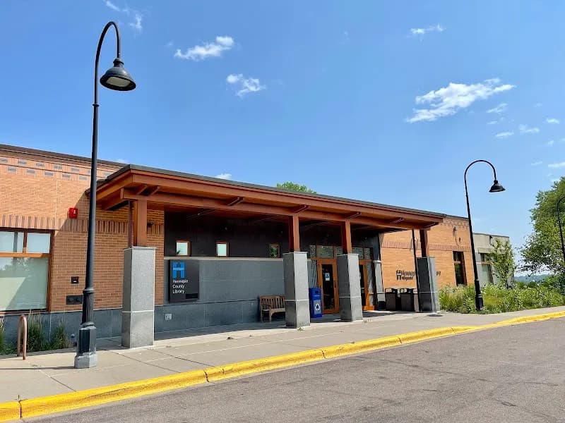 View of Wayzata Library - Hennepin County Library in Wayzata, MN
