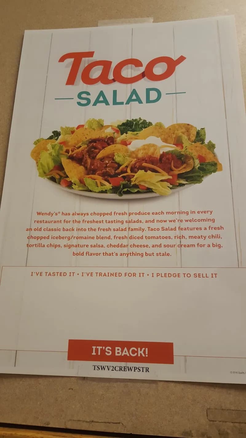 View of Wendy's in Indianola, IA