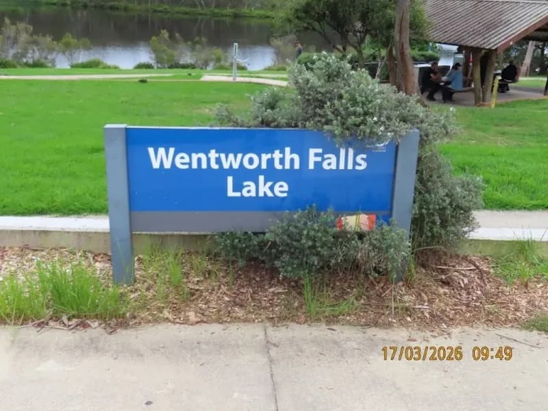 View of Wentworth Falls Lake in Blue Mountains, NSW
