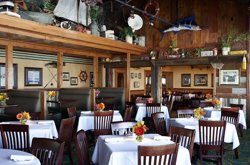 West End Boulevard Restaurants restaurant in Lakeshore, LA