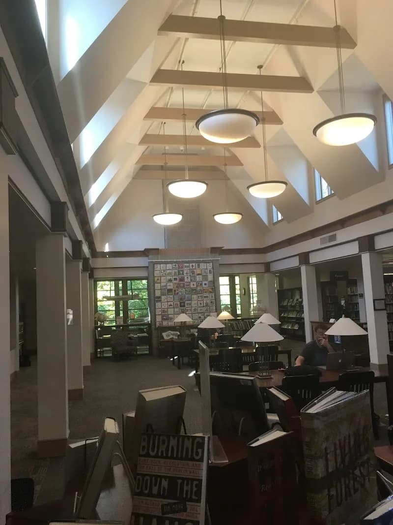 View of West Linn Public Library in West Linn, OR