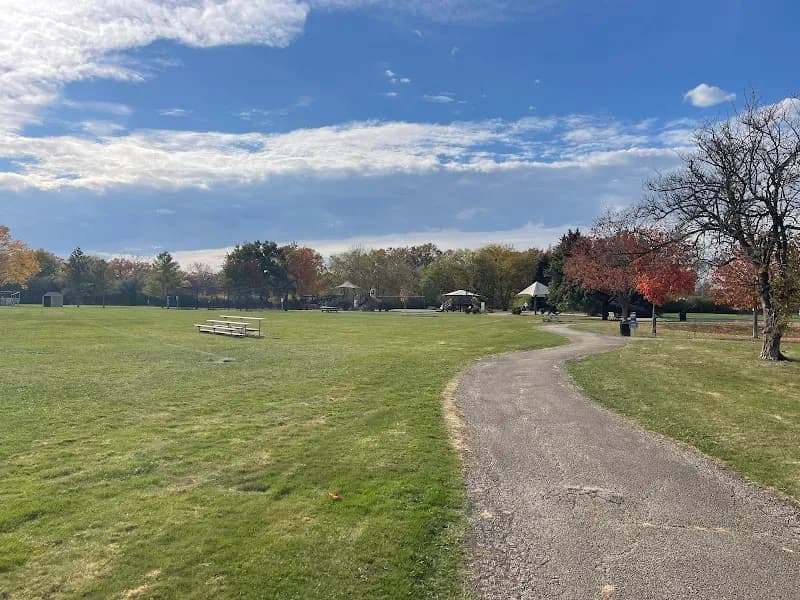 View of West Ridge Center in Highland Park, IL