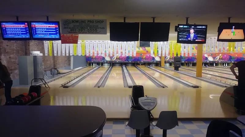 Western Bowl bowling alley in Millard, NE