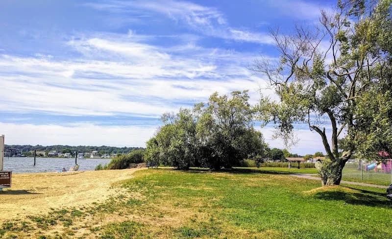 Williams Beach Park park in Mystic, CT
