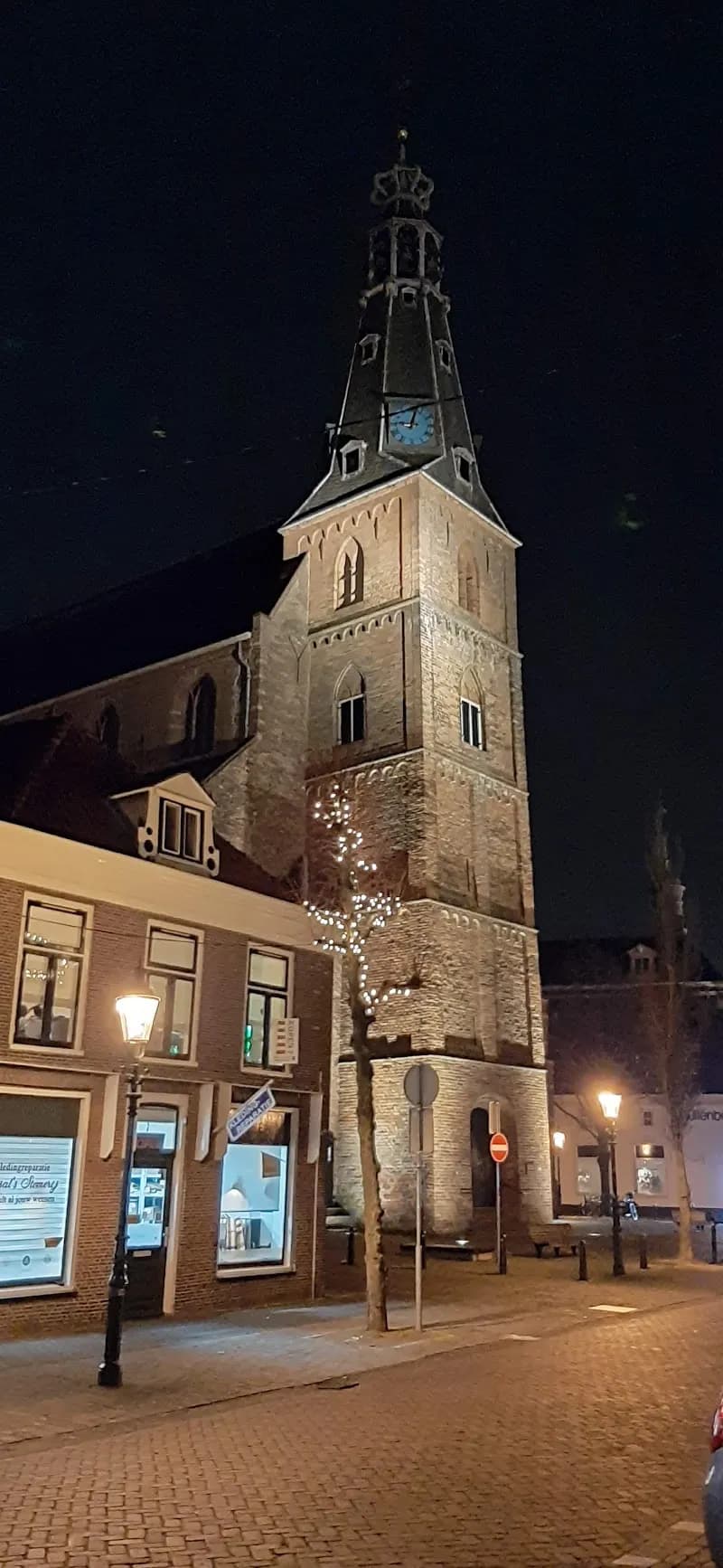 View of Winkelcentrum Hogeweij in Weesp, NH