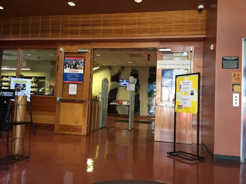 View of Woodland Hills Branch Library in Woodland Hills, CA