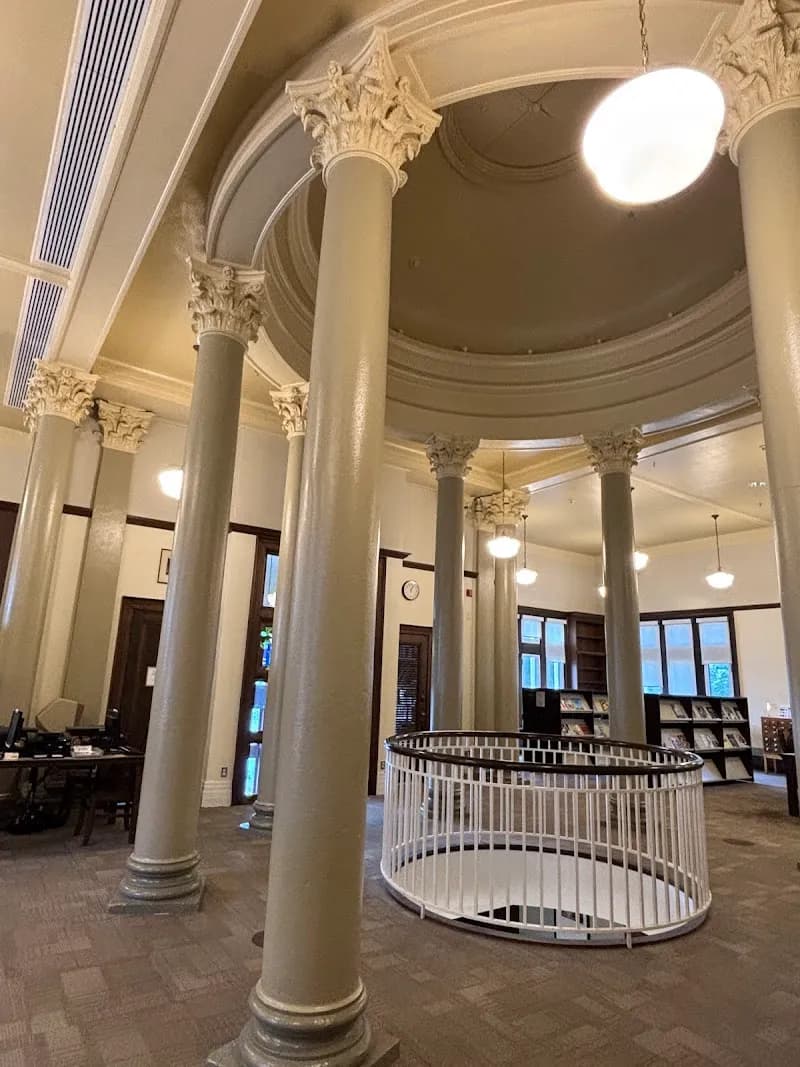 View of Woodstock Public Library in Woodstock, OR