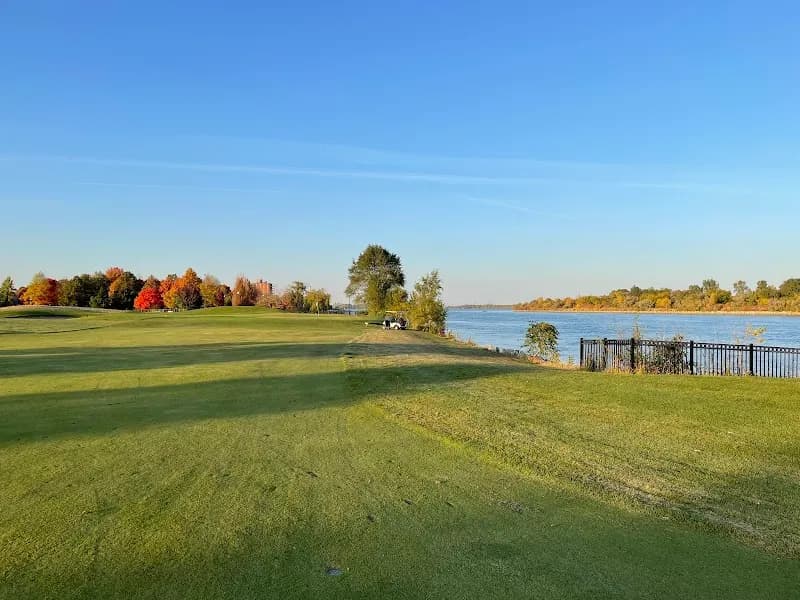 Wyandotte Shores Golf Course golf course in Wyandotte, MI