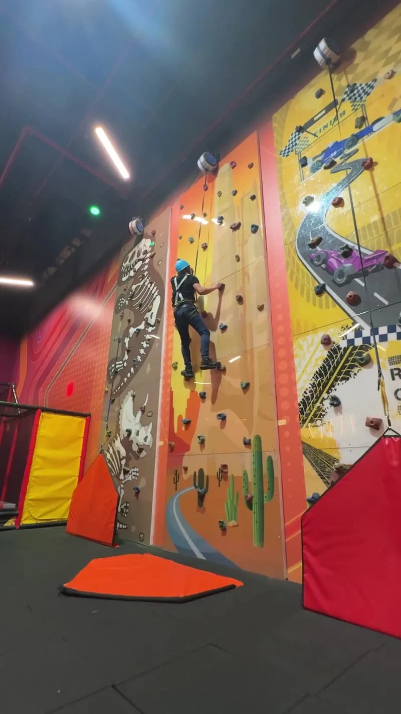 View of Xtreme Zone Abu Dhabi Mall in Abu Dhabi, AUH