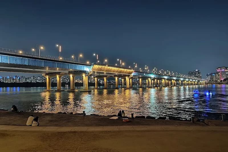 View of Yeouido Hangang Park in Seoul, SEL