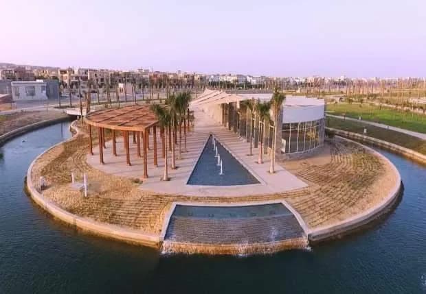 Zayed Central Park park in Sheikh Zayed City, Cairo