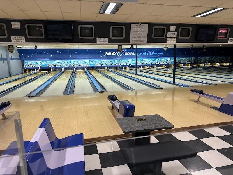 Abbotsford Bowling Barn bowling in Abbotsford, BC