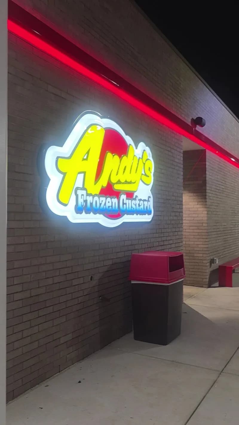 View of Andy's Frozen Custard in Kingwood, TX