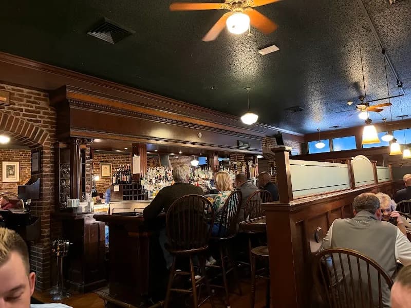 View of Annie Gunn's in Maplewood, MO