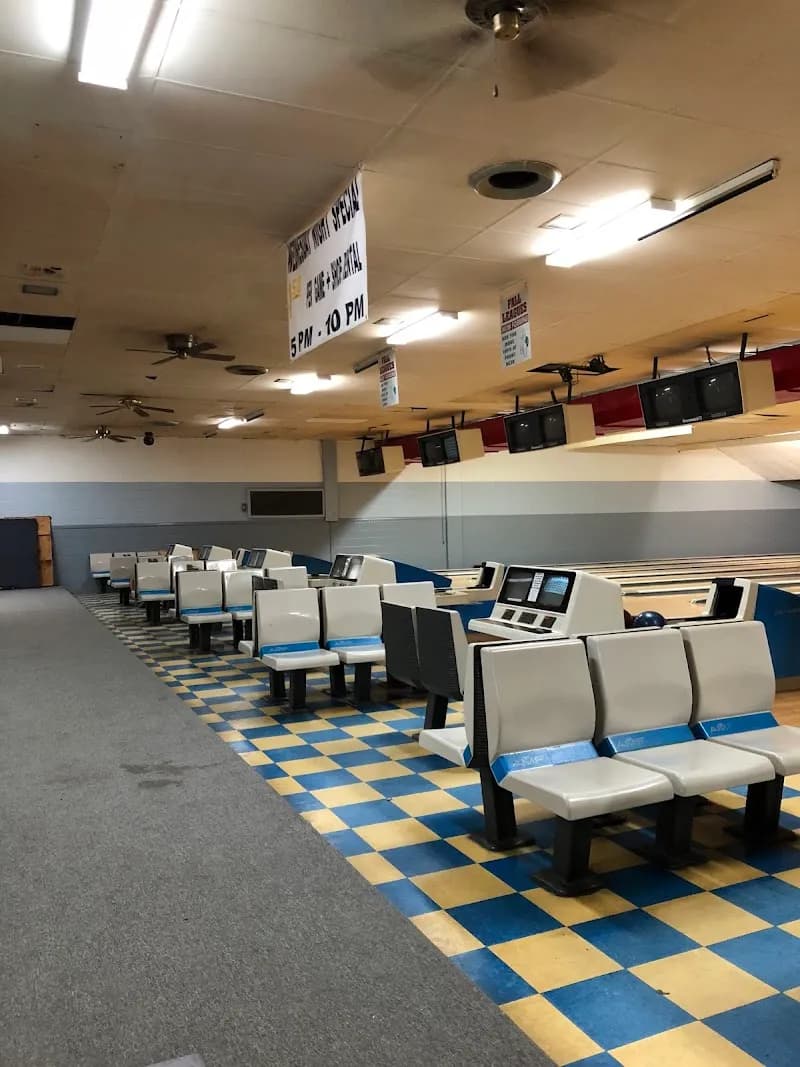 View of Anniston Bowling Center in Anniston, AL