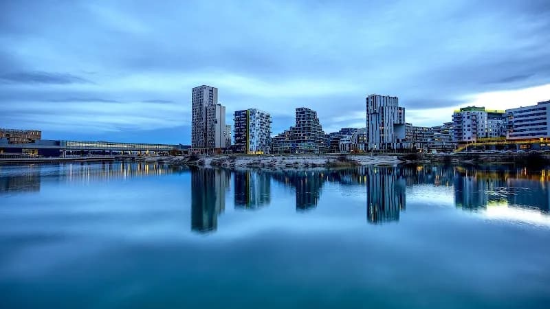 Asperner See Seestadt sports activity location in Aspern, VIE