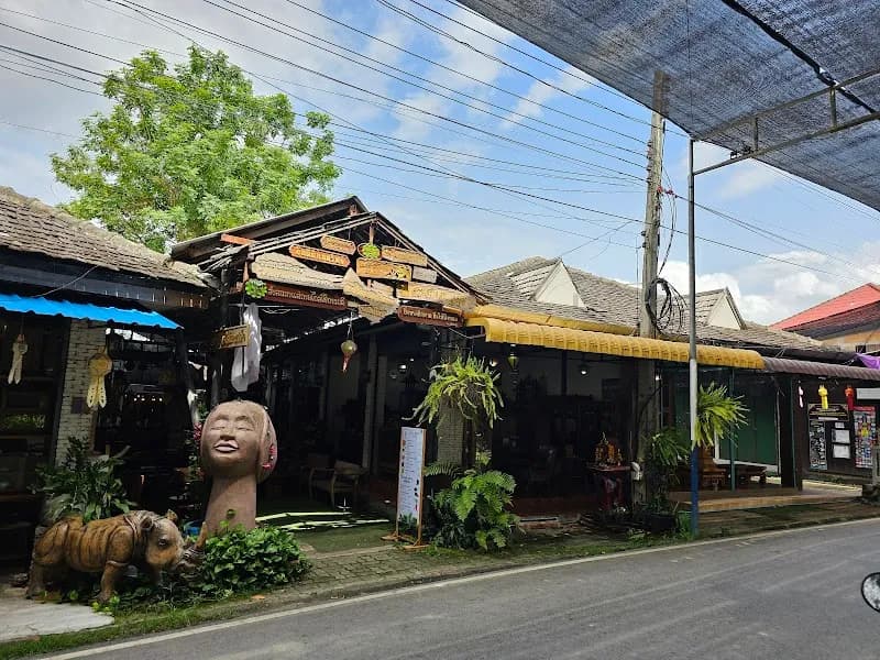 Baan Tawai Woodcarving Village shopping mall in Hang Dong, CM