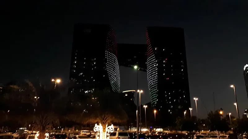 View of Bay Avenue Park in Business Bay, Dubai