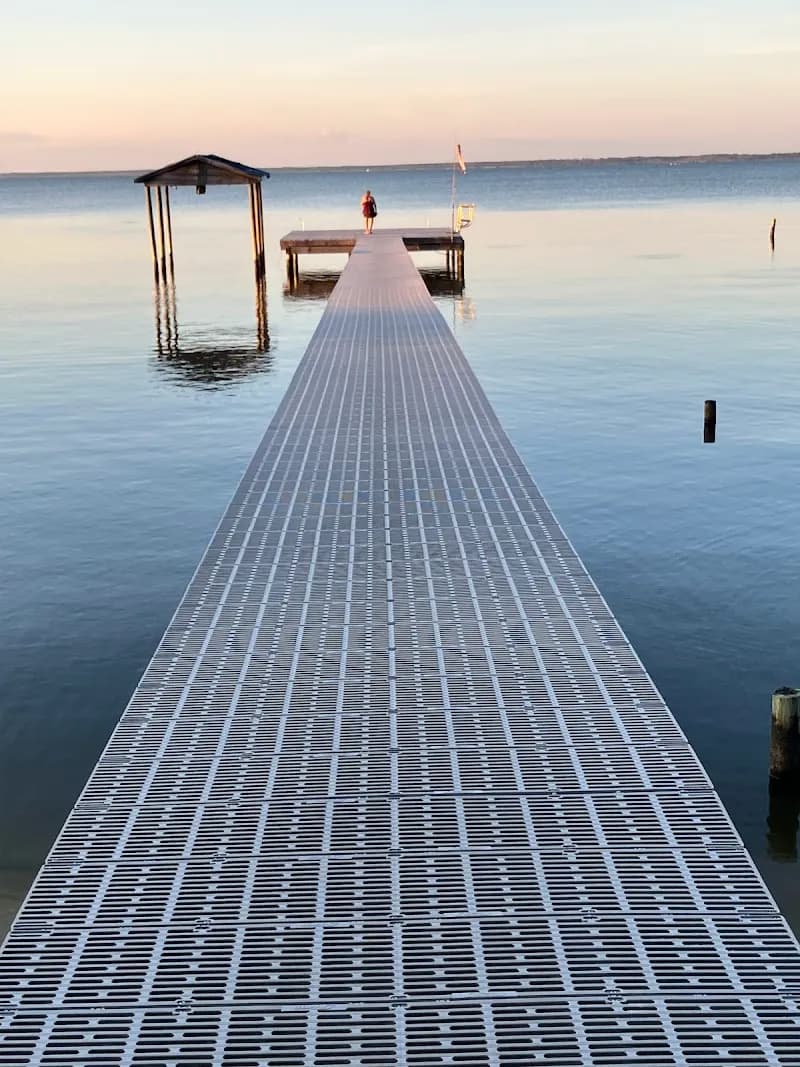 Bay Breeze RV on the Bay rv park in Gulf Breeze, FL