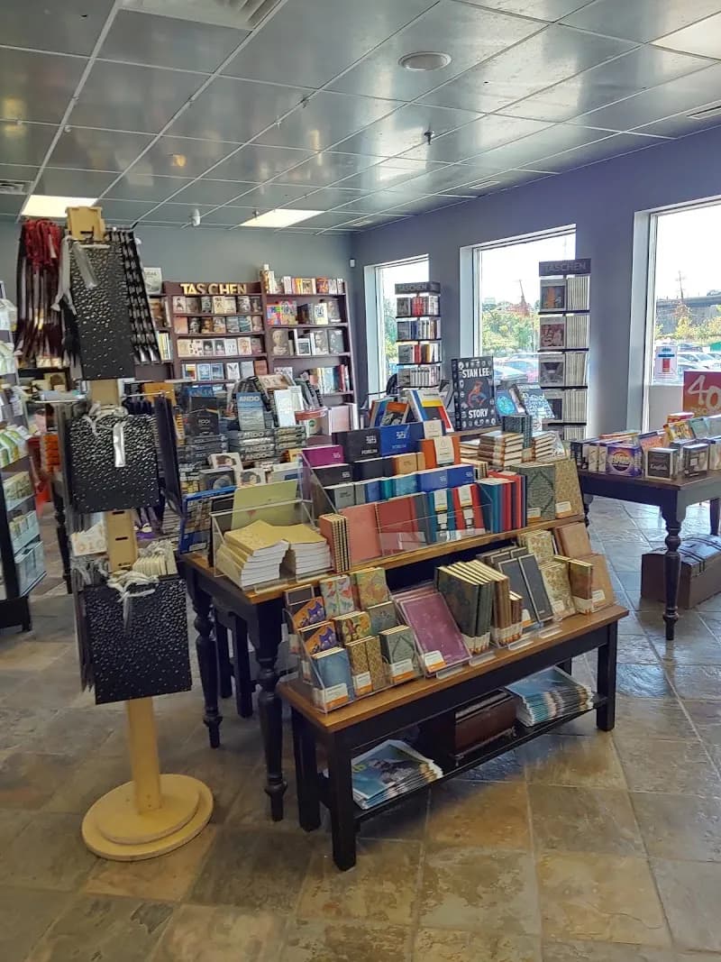 View of Beazley Books in Pointe-Claire, QC