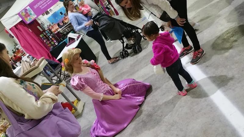 View of Berkley Ice Arena And Rec in Berkley, MI