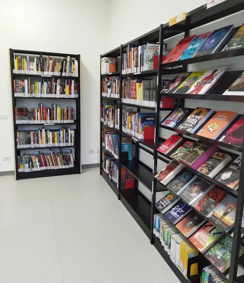 Biblioteca Comunale "G. Gerosa Brichetto" library in Peschiera Borromeo, Lombardy