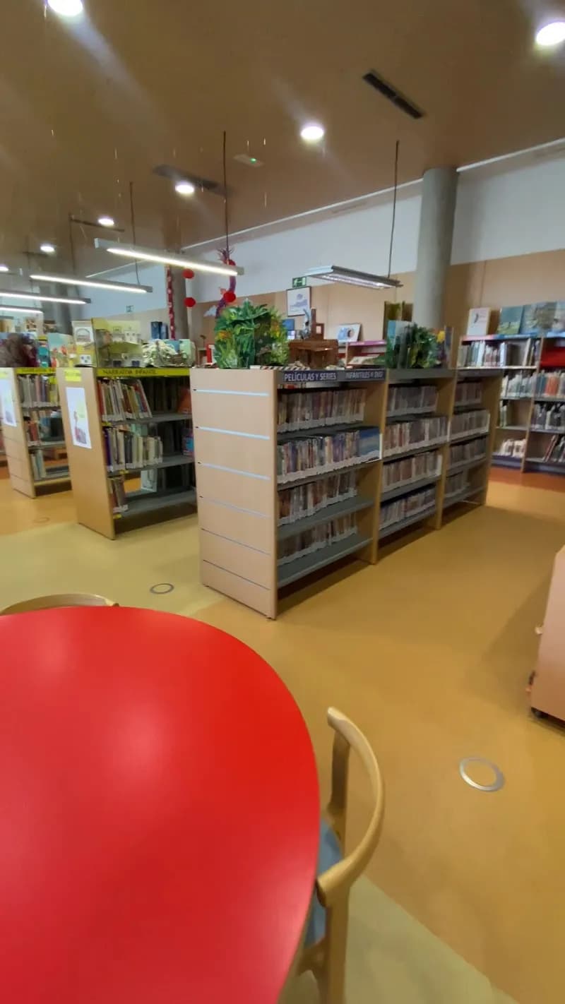 View of Biblioteca Pública Municipal “FRANCISCO UMBRAL” de Majadahonda. in Majadahonda, Madrid