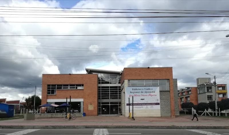BIBLIOTECA REGIONAL DE ZIPAQUIRÁ JOSÉ MARÍA TRIANA ALGARRA library in Zipaquirá, CD