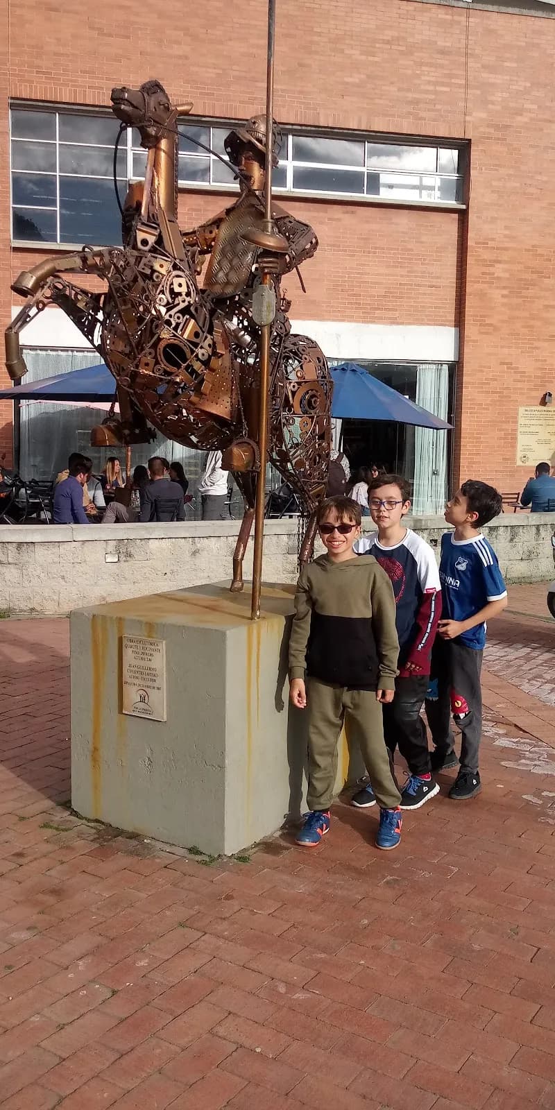 View of BIBLIOTECA REGIONAL DE ZIPAQUIRÁ JOSÉ MARÍA TRIANA ALGARRA in Zipaquirá, CD