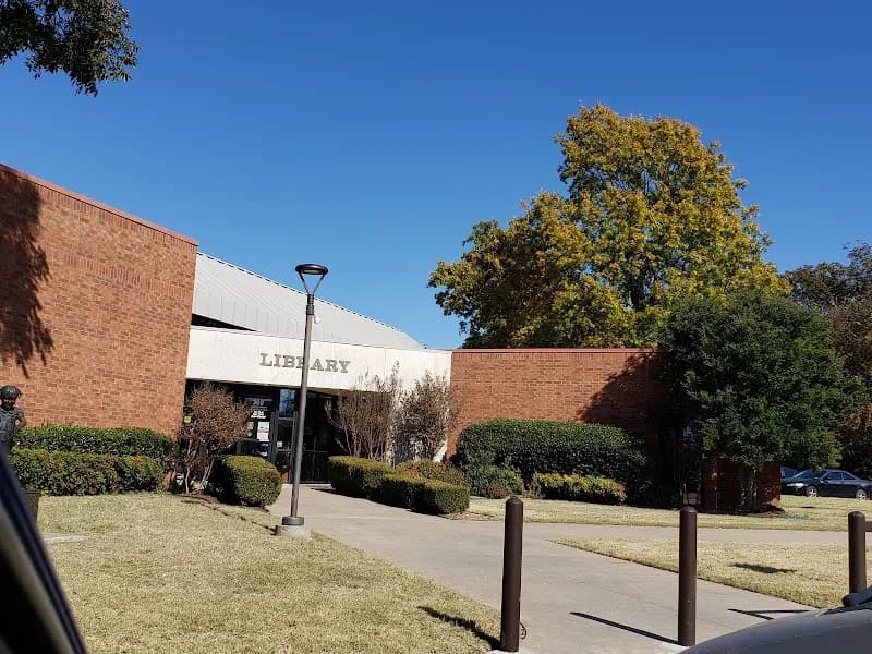 View of Broken Arrow Library in Broken Arrow, OK