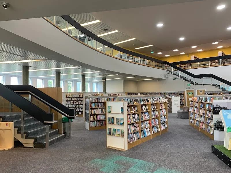 Bromley Central Library internet cafe in Bromley, London