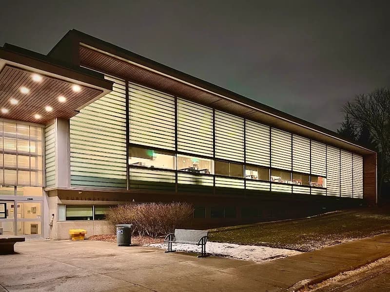 Burlington Public Library - Central Branch library in Burlington, ON