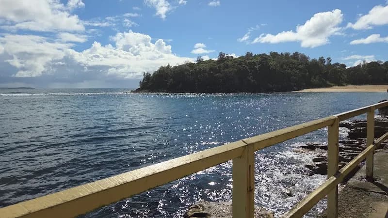 View of Cabbage Tree Bay Aquatic Reserve in Cronulla, NSW