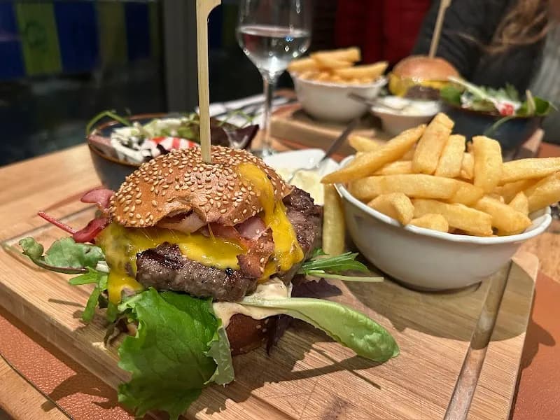 View of Café des Artistes Boitsfort in Boitsfort, BRU