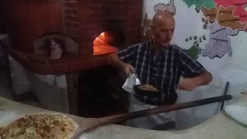 View of Cafetería La Familia Turbaco in San Fernando de Turbaco, Bolivar