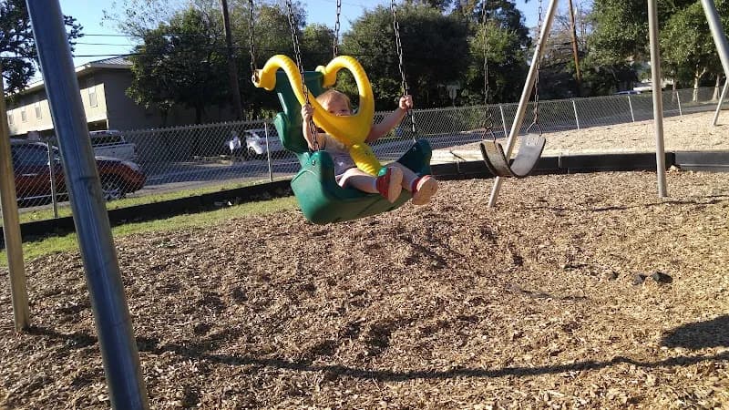 View of Cambridge Elementary School in Alamo Heights, TX