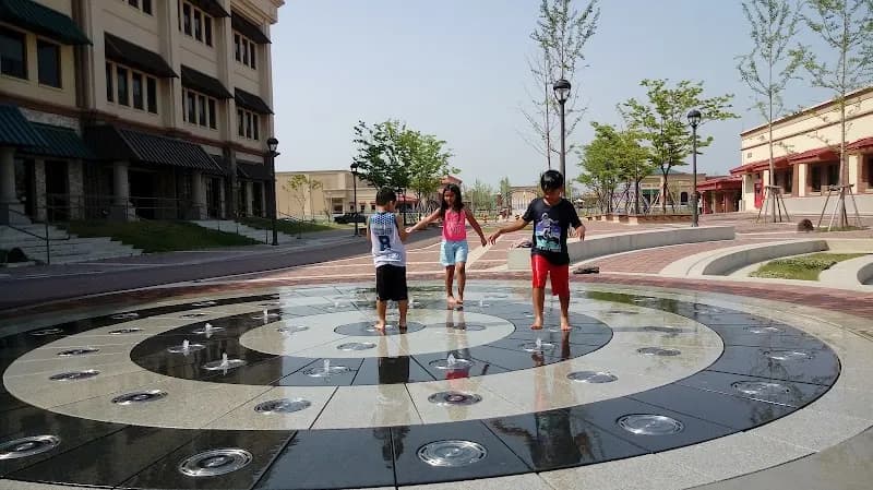 Camp Humphreys Family Recreation Center recreation center in Dongducheon, GG